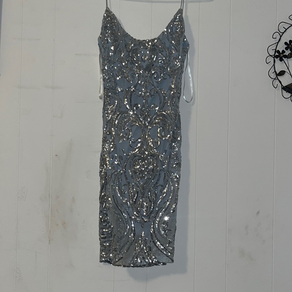 Body Con Windsor Dress - Picture 1 of 2